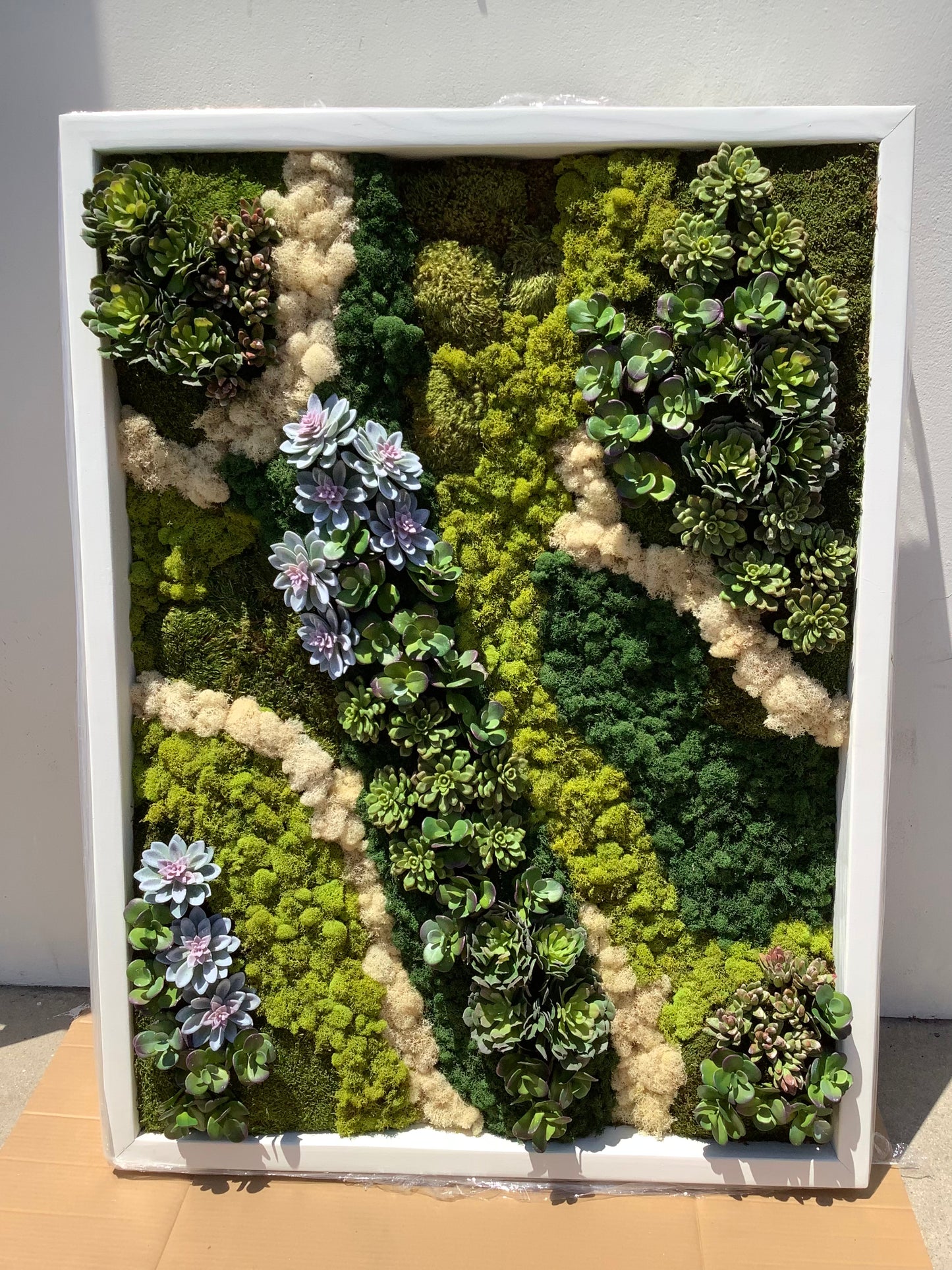 VIBRANT FAUX MOSS WALL ART