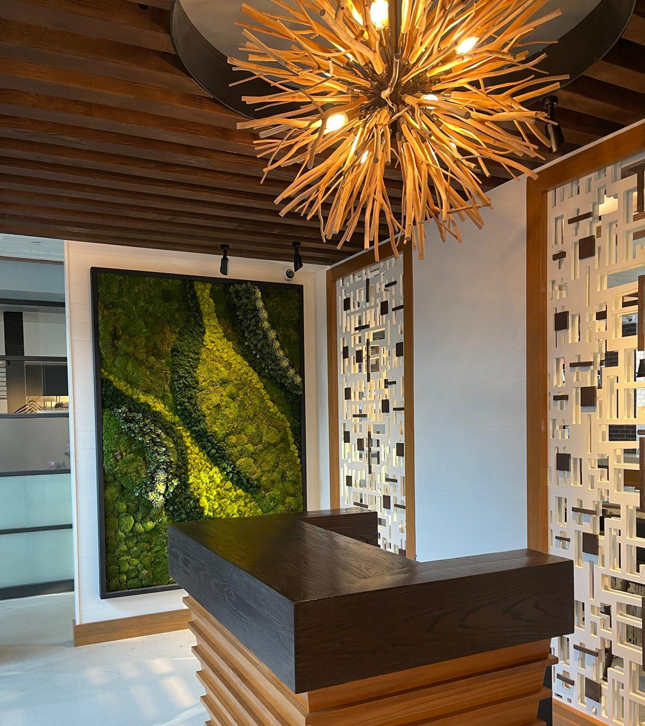 VIBRANT FAUX MOSS WALL ART